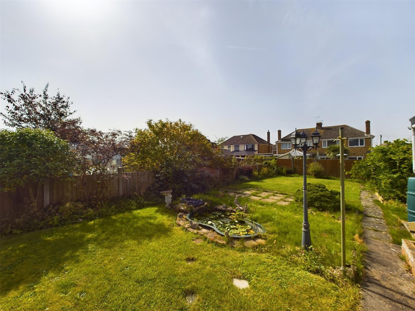 Almond Crescent, Waddington Martin & Co